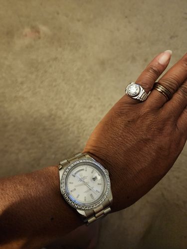 Customer photo review of 3.00 Carat Certified Moissanite Majesty Ring