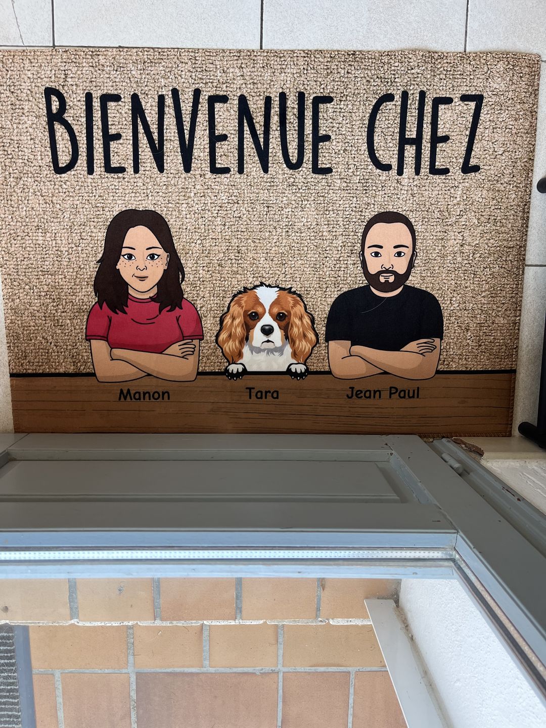 Customer photo review of Le couple fou des chiens - Paillasson personnalisé