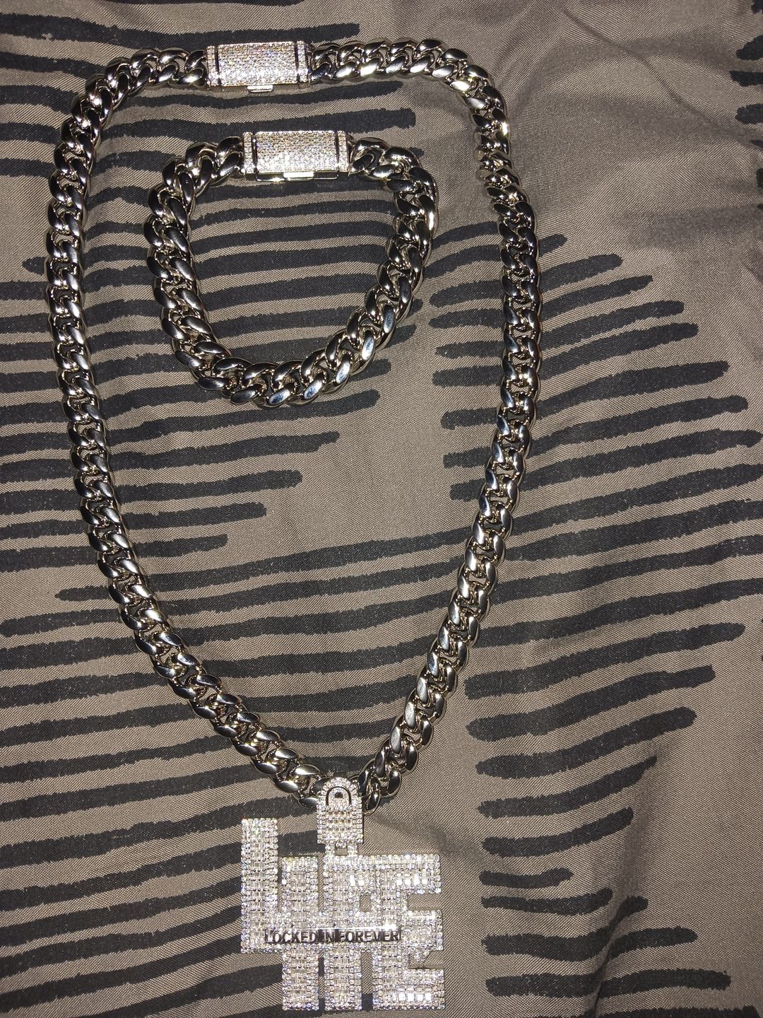 Customer photo review of VVS Moissanite Miami Cuban Chain Steel / .925 Silver