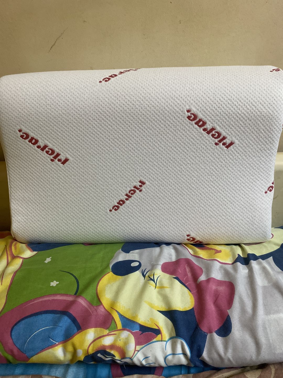 Customer photo review of Wavy Memory Foam Pillow