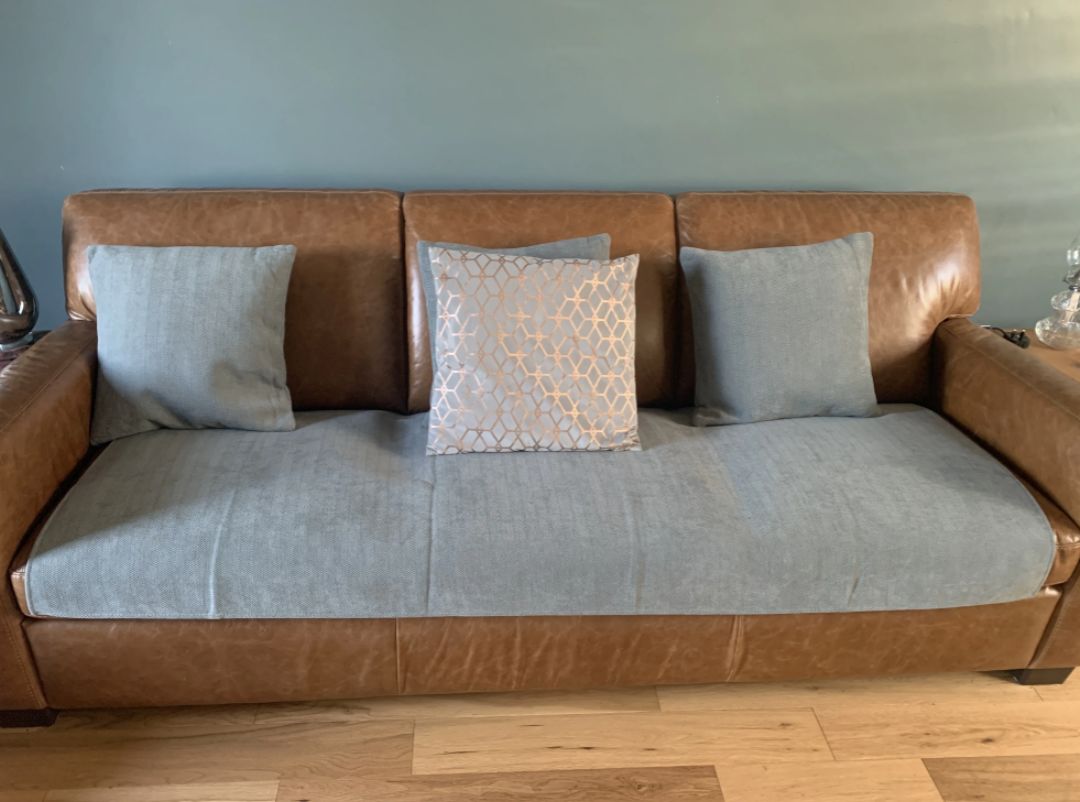 Customer photo review of Protège-Canapé Luxueux en Chenille Herringbone
