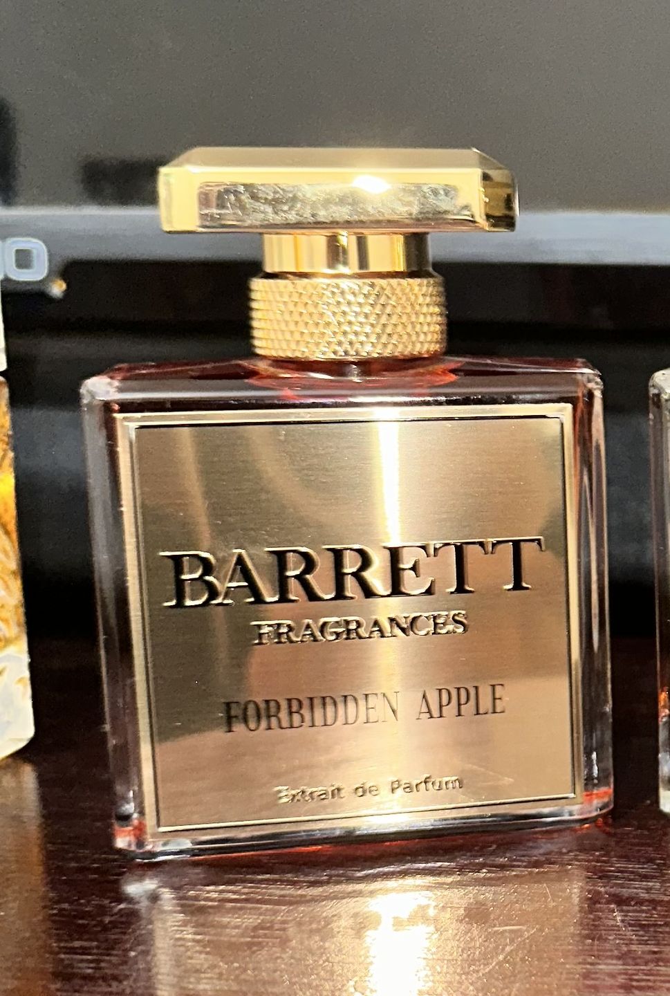 Customer photo review of Forbidden Apple inspired by Eden Juicy Apple 01