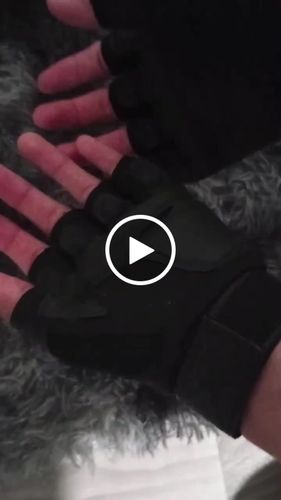 Customer video review of Sports Techwear Gloves