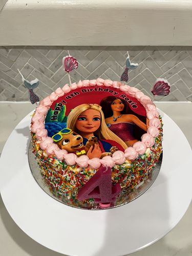 Customer photo review of 15 cm Round Custom Edible Icing Image