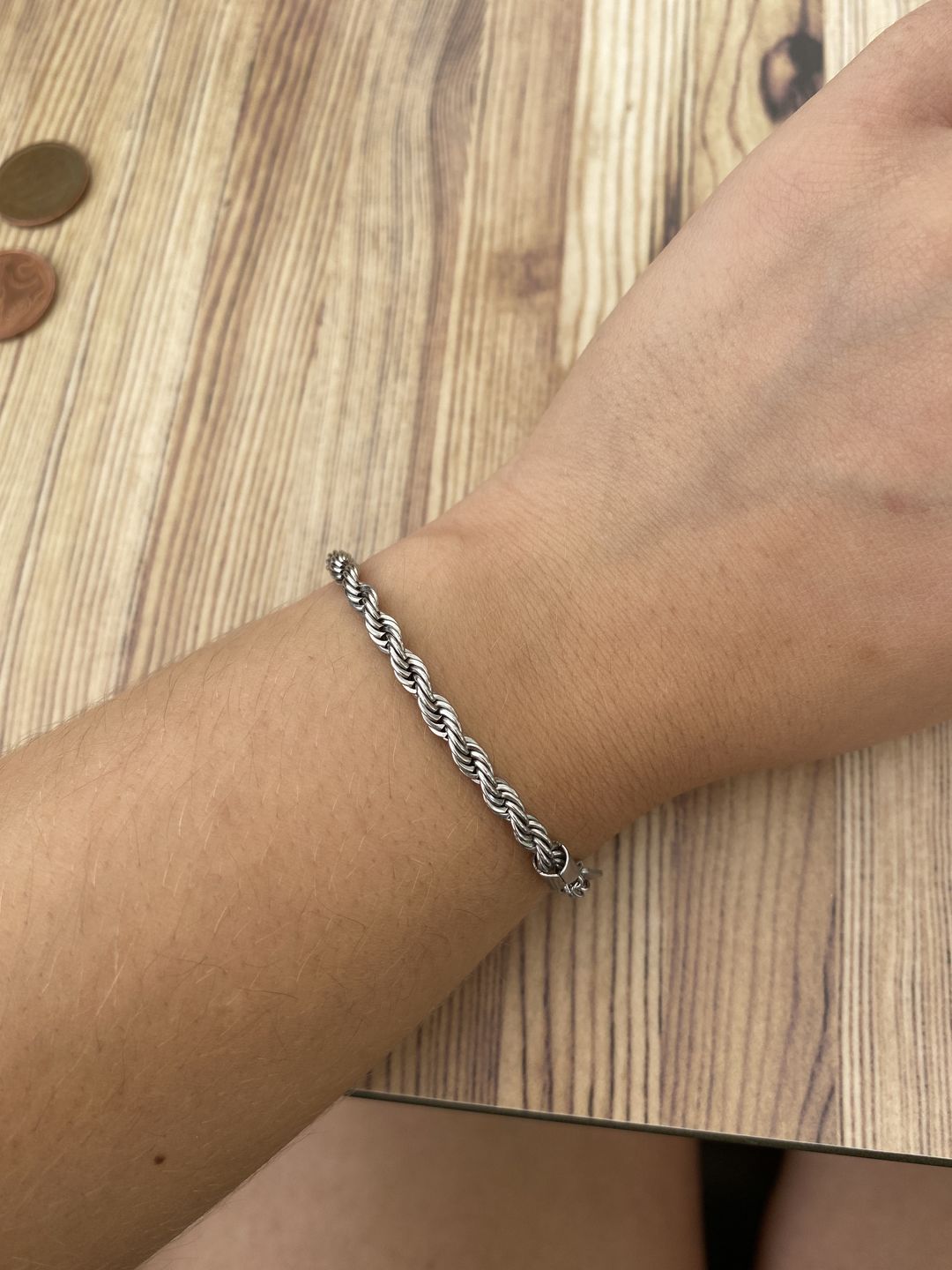 Customer photo review of Pulsera Lace