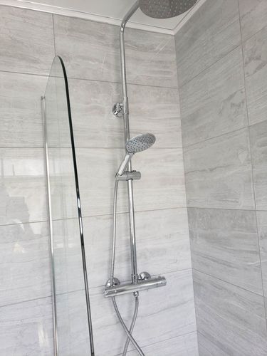 Customer photo review of Mayford Combination 1700 Shower Bathroom Suite