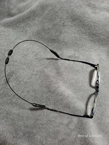 Customer photo review of Verstellbarer Brillenhalter