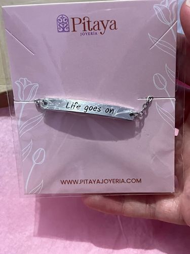Customer photo review of Pulsera Barra Personalizada