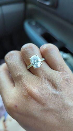 Customer photo review of 【#306】Moissanite Everyday Ring 3 ct Oval-Cut 925 Sterling Silver