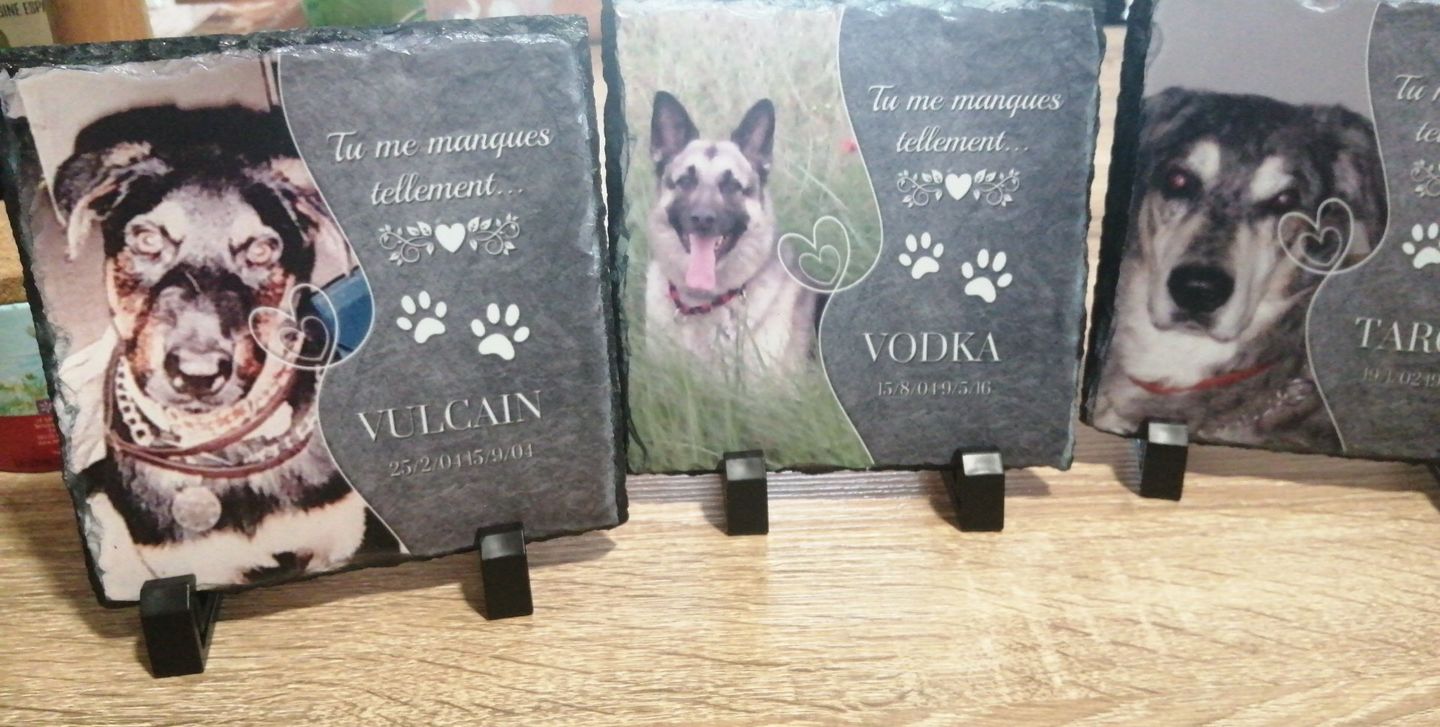 Customer photo review of Tu nous manques - Plaque d'ardoise personnalisée