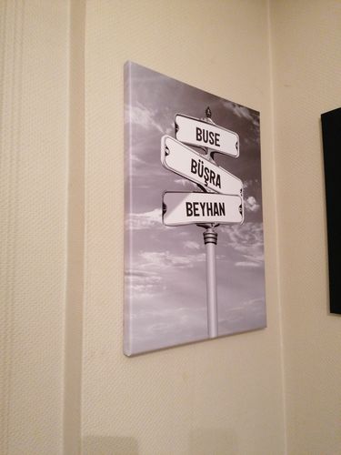 Customer photo review of ELİX™ Kişiye özel isimli kanvas tablo