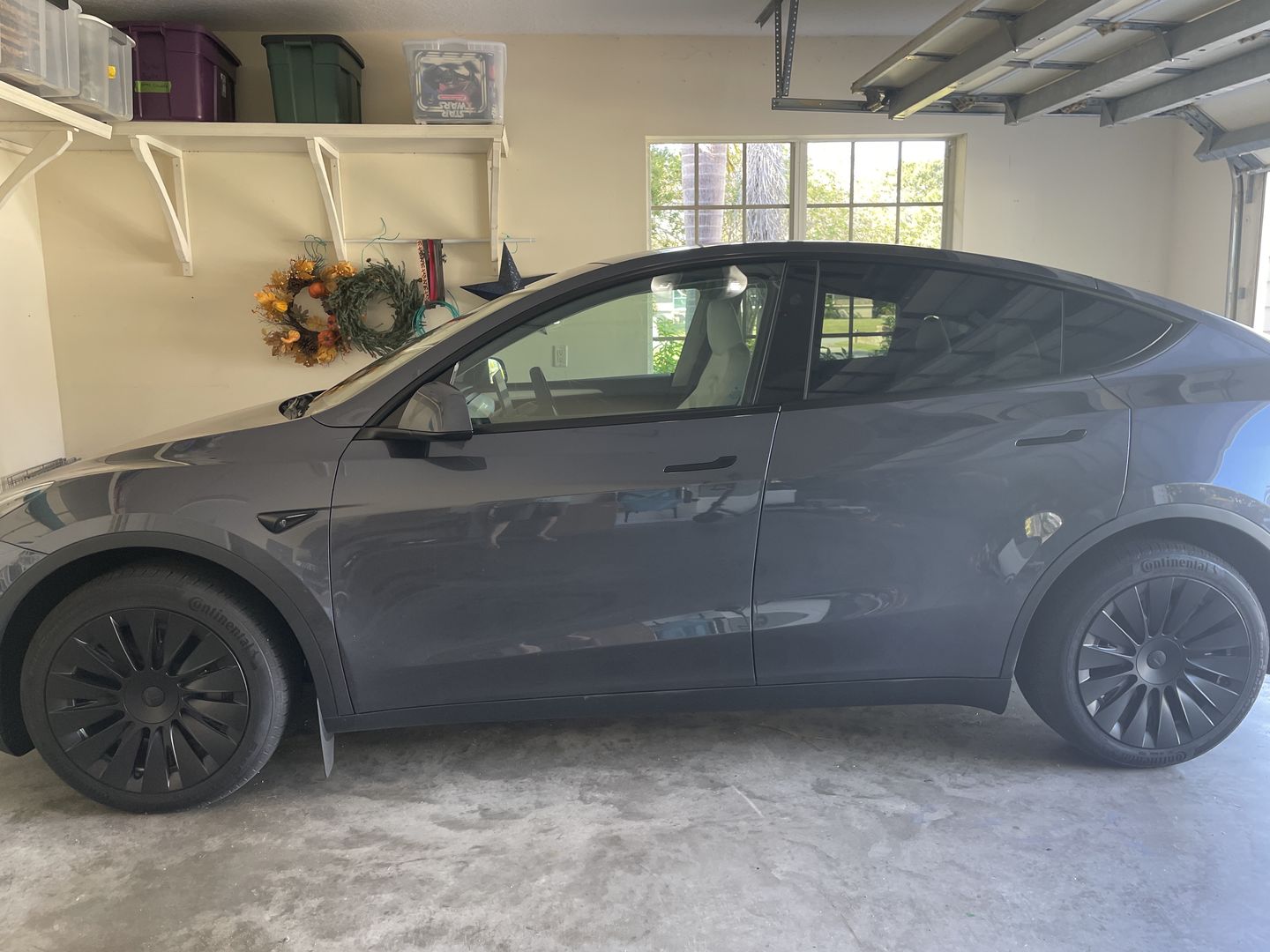 Customer photo review of TESPLUS 19'' Blade Style Wheel Cover for Model Y