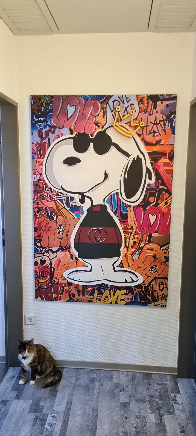 Customer photo review of Pop Art Wandbild in brillanten Farben - auf Leinwand oder Acrylglas - 5 Größen - Snoopy - Geschenkidee - Deko - Kunstdrucke - HH100 Artworks - Material: Leinwand, Größe: 100cmX150cm