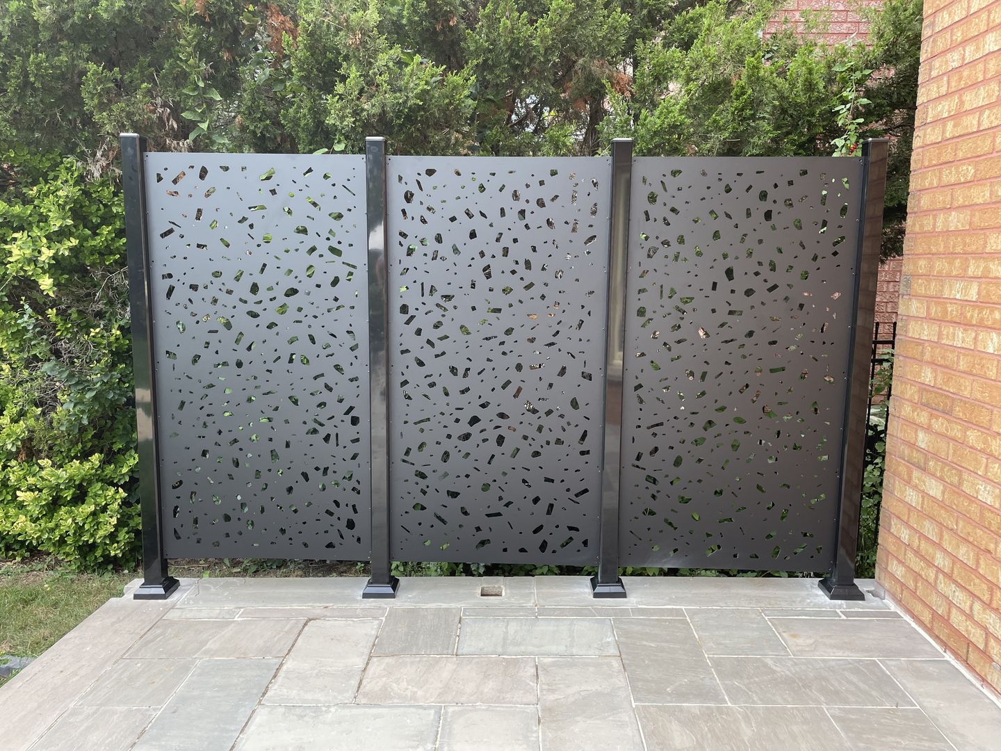 Customer photo review of Privacy Screen (River Rock)