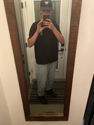 Customer photo review of Vintage Levi's Pants Mens 34 x 30 Blue Denim Jeans Loose Tapered 560