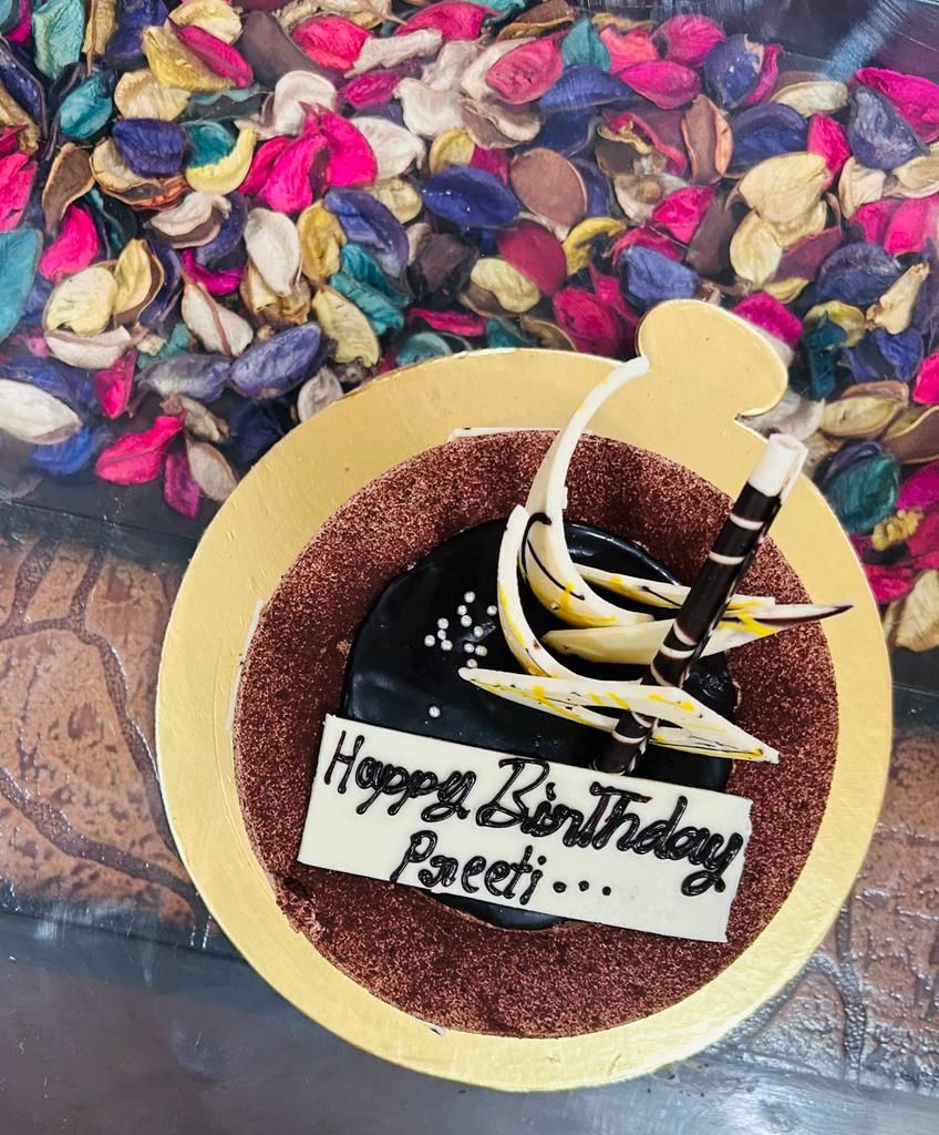 Customer photo review of Colorful Drip Cake