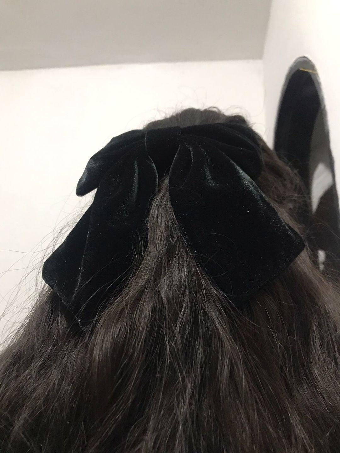 Customer photo review of Moño - Large Black Bow