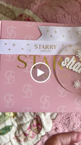 Customer video review of STARRY GIFT WRAP