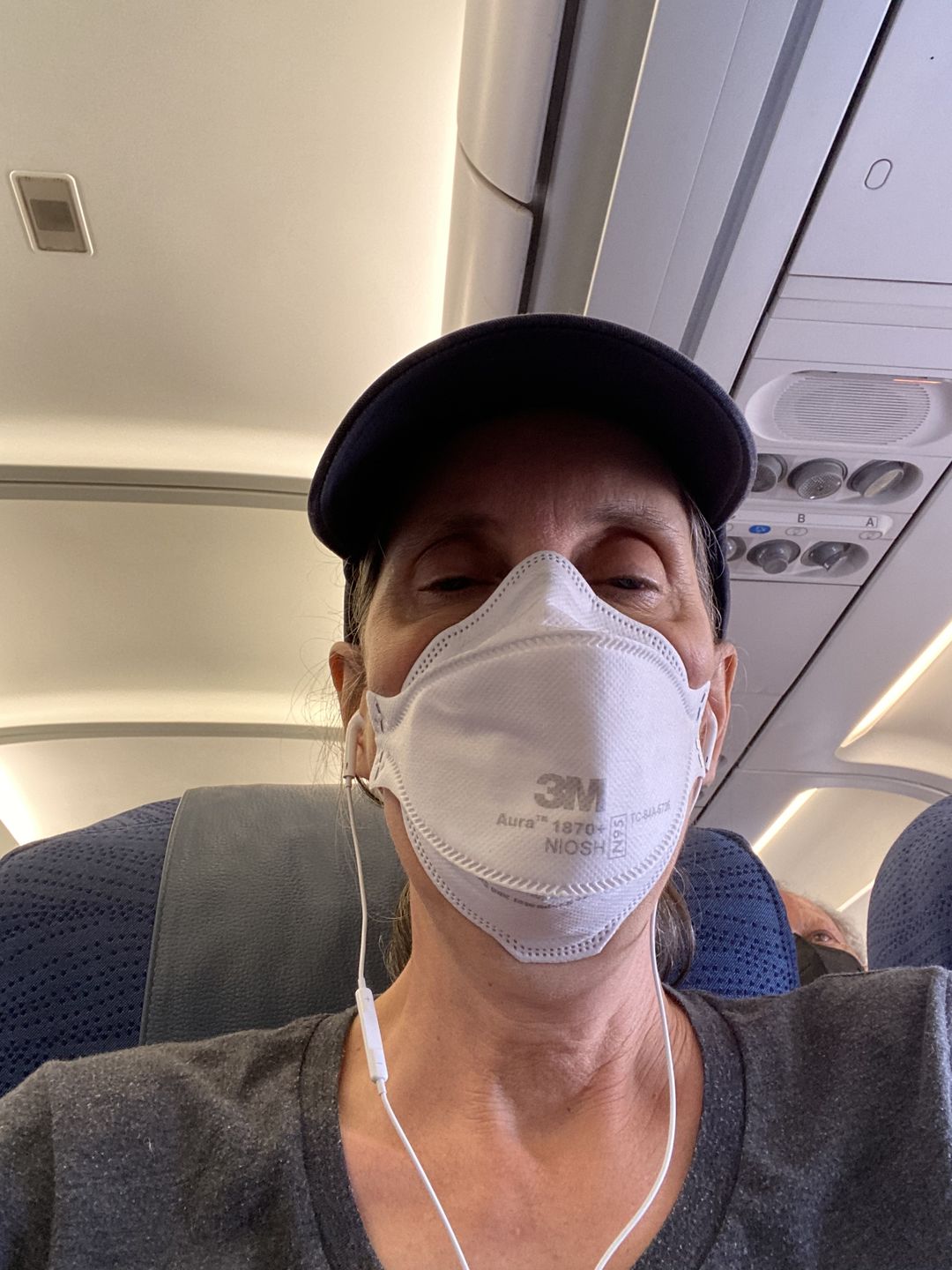 Customer photo review of 3M N95 Aura™ Respirator and Surgical Mask 1870+ Made in Canada (NIOSH)