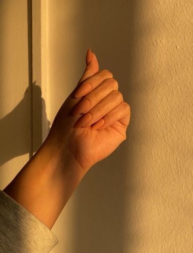 Customer photo review of Uñas Press On Huevito de Almendra Rosa