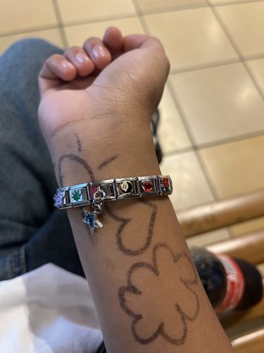 Customer photo review of Emblem (8 Ball)