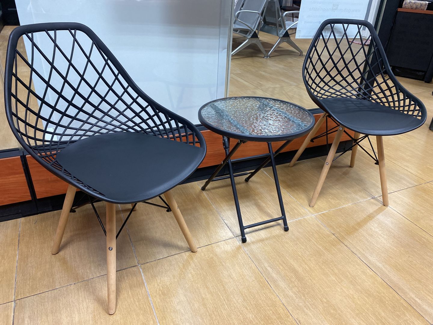 Customer photo review of Set de 4 Sillas Oslo Vento