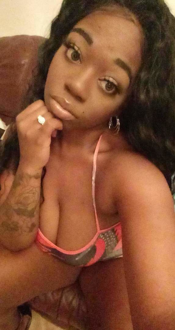 Customer photo review of Bunny 3Color Green Colored Contacts (2Pcs) 6 Months