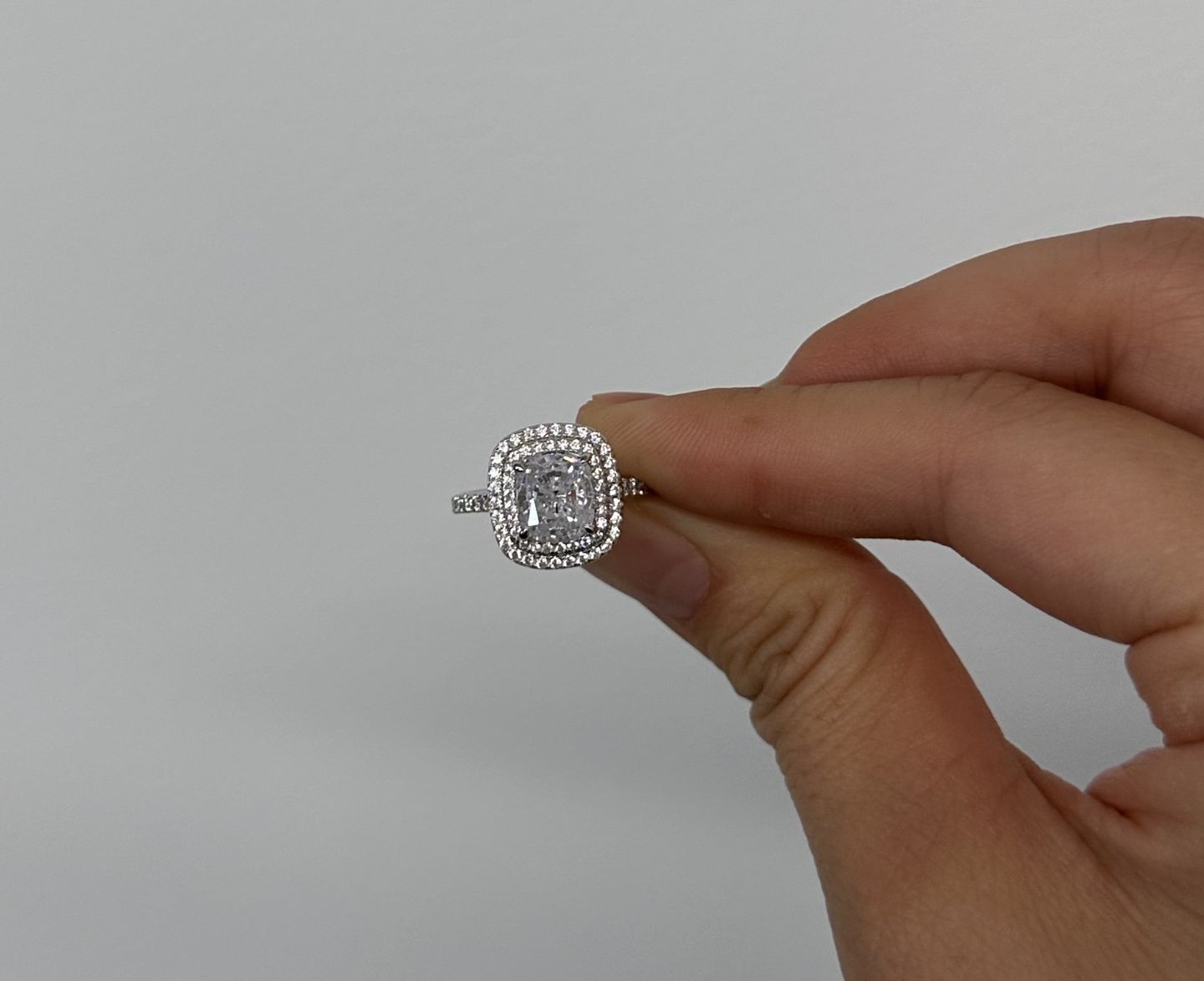 Customer photo review of Louily 2.0 Carat Double Halo Cushion Cut Engagement Ring In Sterling Silver