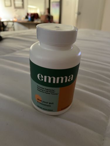 Customer photo review of Emma