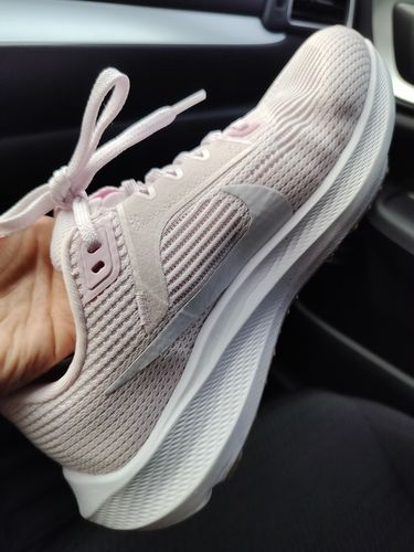Customer photo review of Nike Women's Pegasus 40 Running Shoes