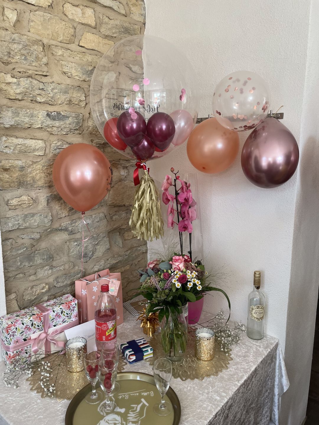 Customer photo review of Birthday Kristall-Burgundrot Designer Ballon