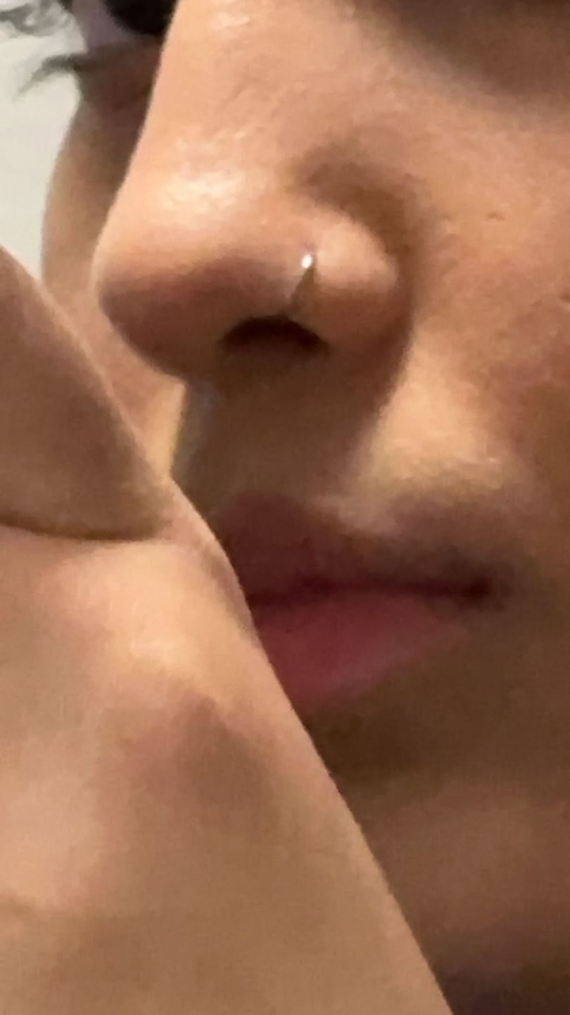 Customer photo review of Fake Nasenpiercing | 18K vergoldet