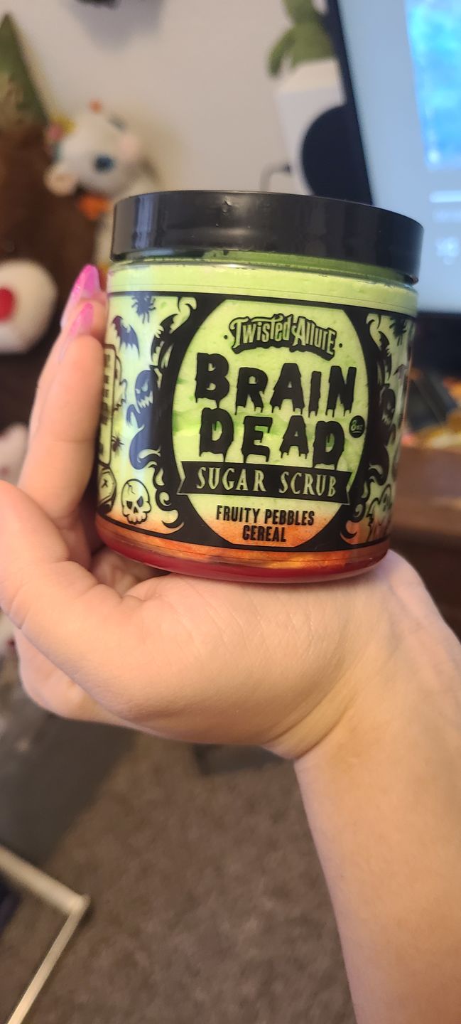 Customer photo review of Brain Dead  Sugar Scrub (Fruity Pebbles Cereal)
