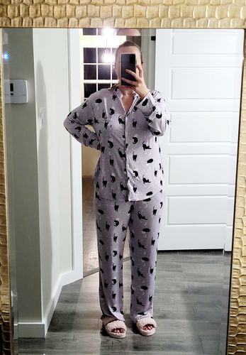 Customer photo review of Ladies Mandarin Collar Pant Set - CATS