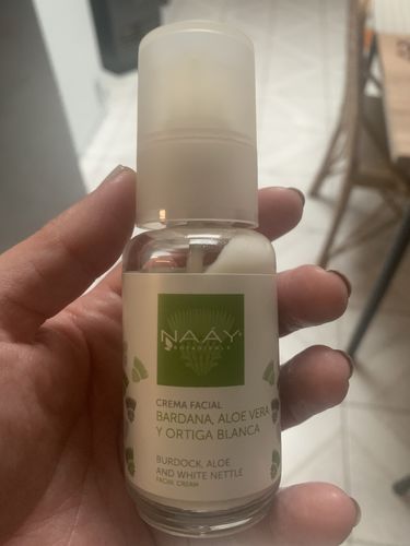 Customer photo review of Crema facial de Bardana para piel grasa