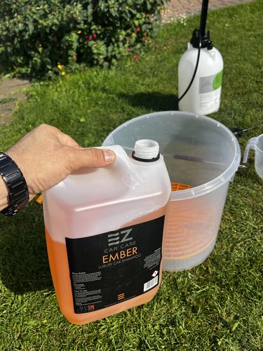 Customer photo review of 2 Bucket Ember Wash Kit Inc Grit Guards