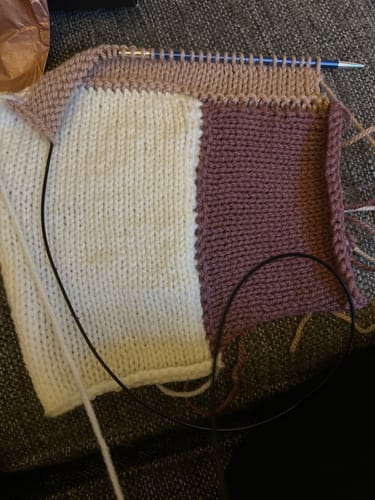 Customer photo review of 2023 Special Edition Blanket Knitting Box!