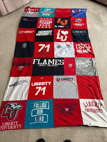 Customer photo review of Classic T-Shirt Blanket