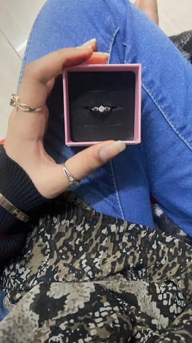 Customer photo review of Silver Zircon Beachy Waves Ring