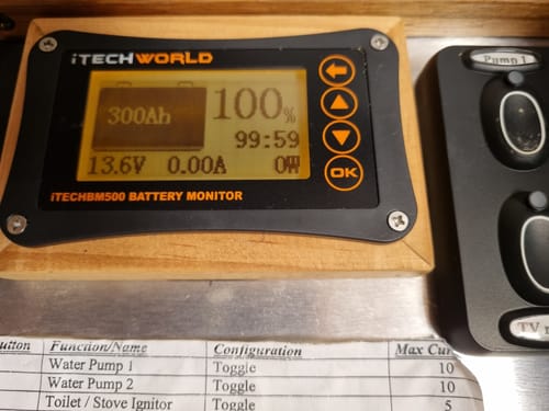 Customer photo review of iTECHBM500 (NEW 2024 Model) - 500Amp Battery Monitor with Shunt