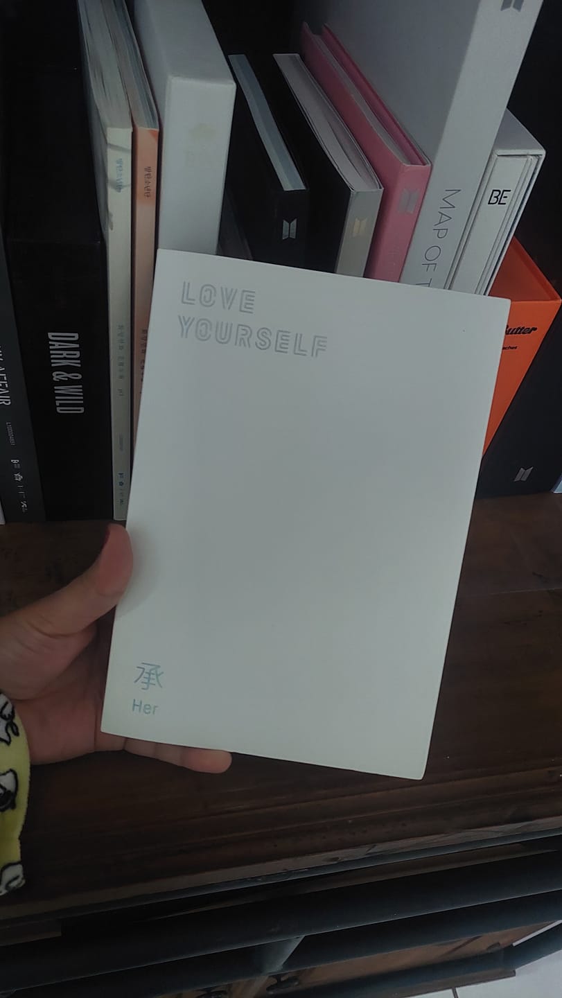 Customer photo review of BTS - 5TH MINI MINI ALBUM LOVE YOURSELF 承 Her