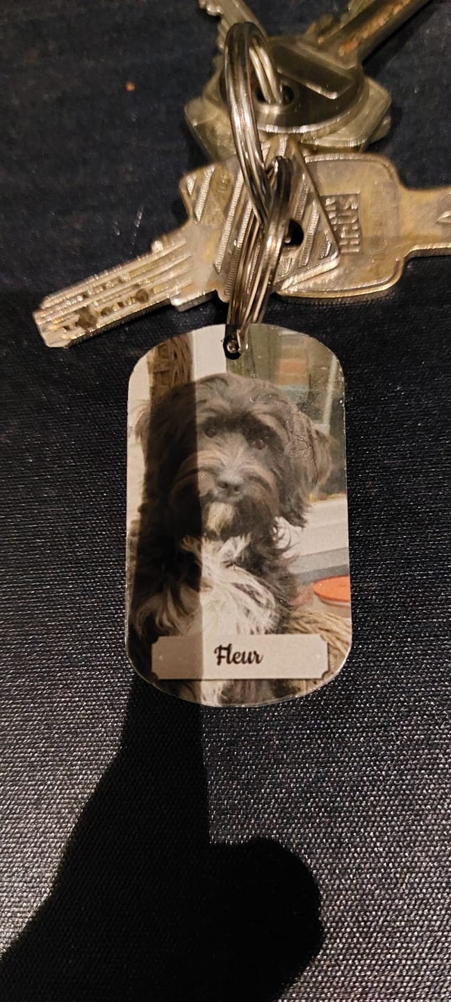 Customer photo review of Dubbele foto - Gepersonaliseerde Dog Tag sleutelhanger