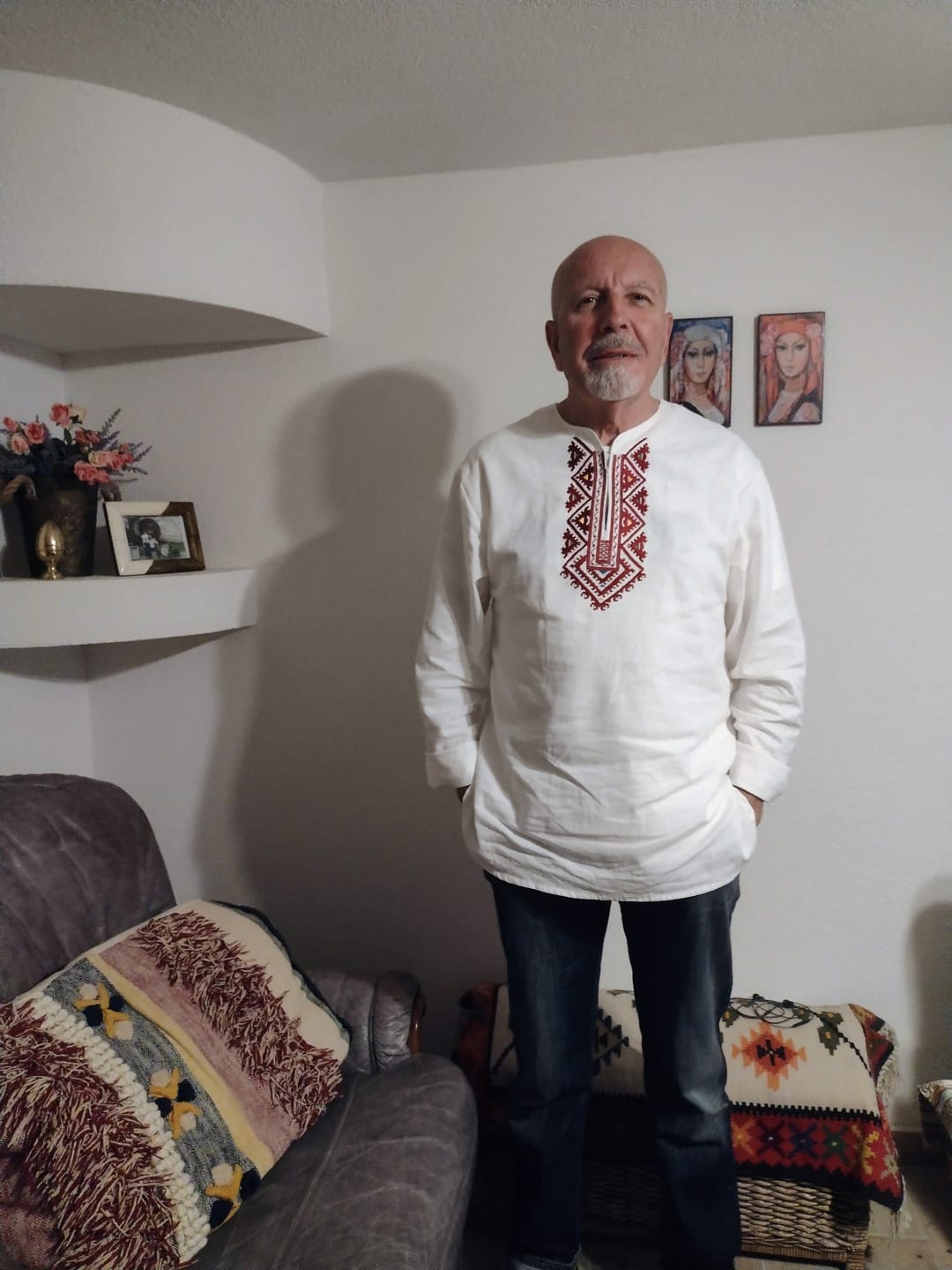 Customer photo review of Мъжка риза "Фолклорна"