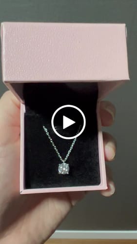 Customer video review of BRIELLA