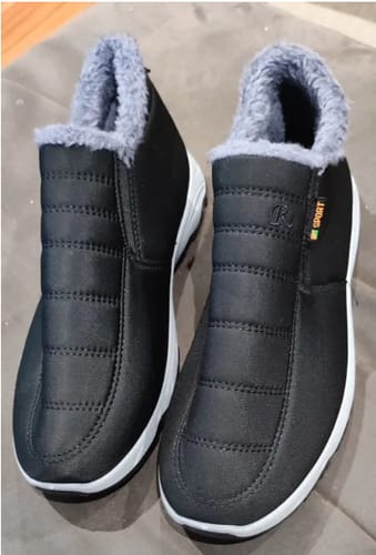 Customer photo review of COMFORTMAX - Therapeutic Winter Footwear - Alleviates Discomfort & Provides Warmth