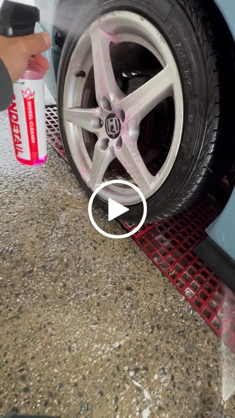 Customer video review of Wheel Cleaner