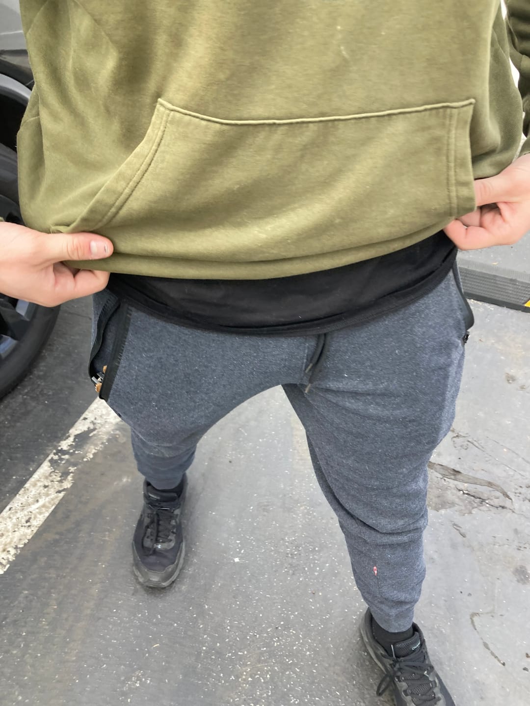 Customer photo review of EDC ConcealTee™ - Midnight Black