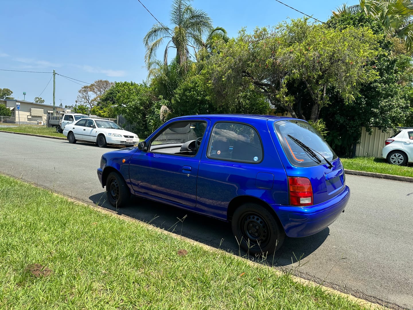 Customer photo review of Glossy Metallic Pearl Blue Vinyl Wrap
