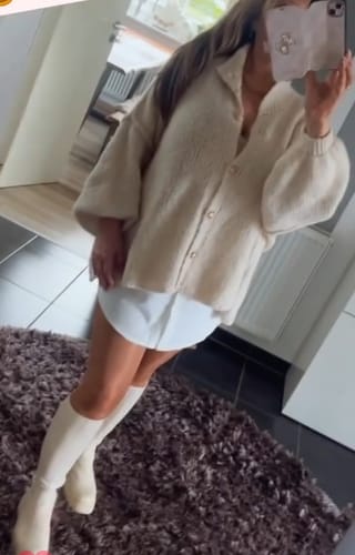 Customer photo review of Danielle Strickjacke - Creme