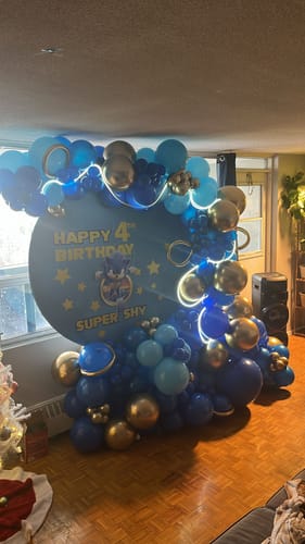 Customer photo review of Party & Hoop Balloon Circle Loop Flower Arch Photo Booth Backdrop Stand Round Backdrop